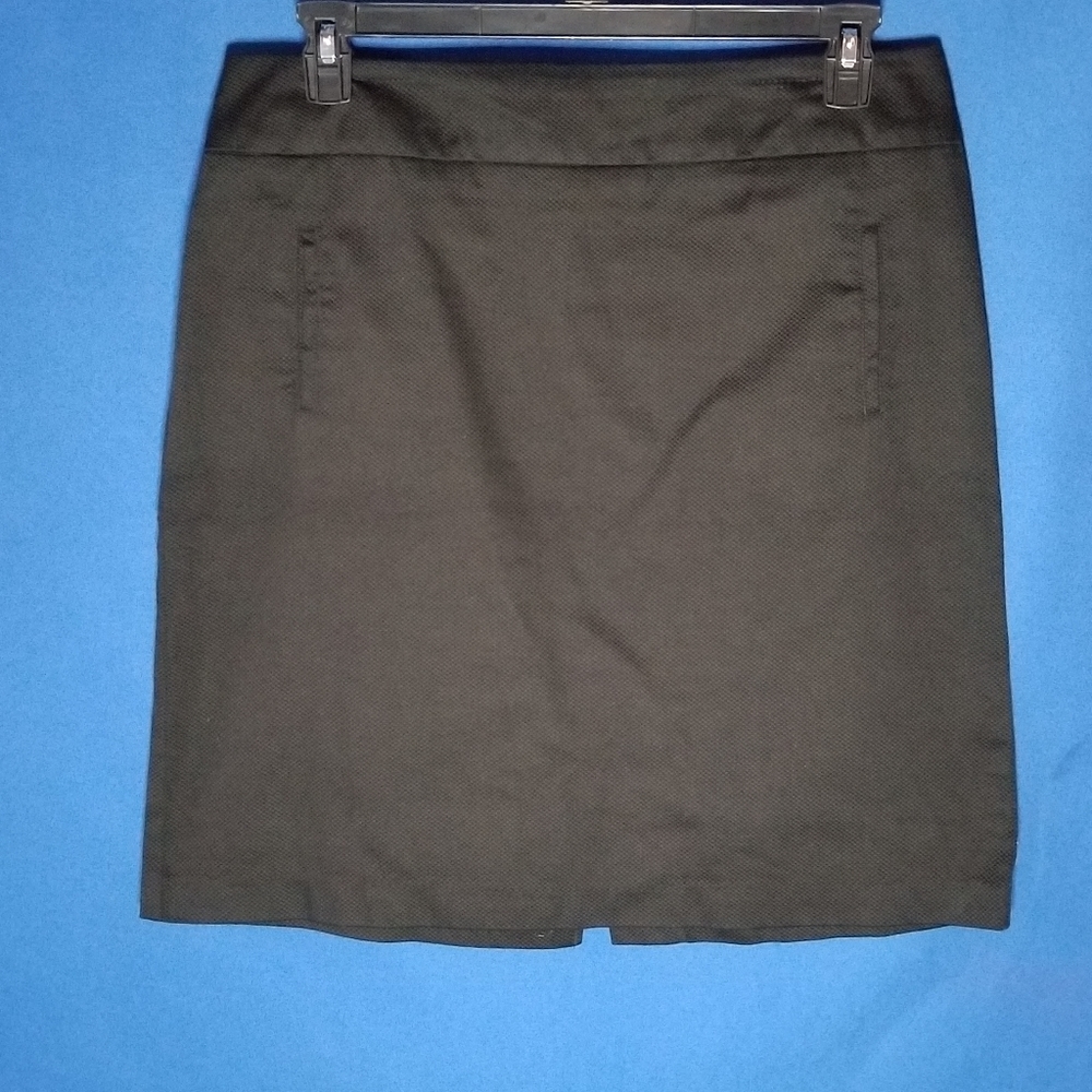 Sandro Sportswear Black Skirt Flattering A-Line Silhouette Front Pockets